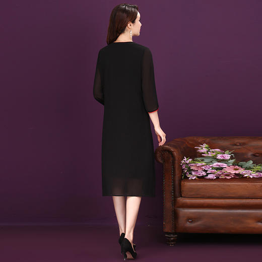 AHM  blx8568气质大码中长刺绣雪纺复古连衣裙 商品图3