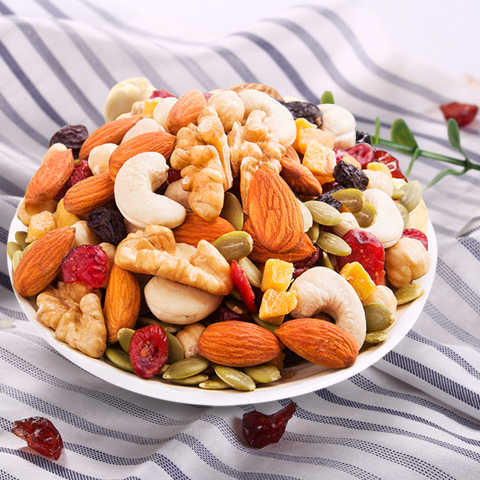  每日坚果25g*4/10/15包 小吃干果零食组合孕妇儿童大礼包 商品图1