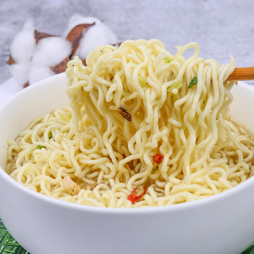 G106康师傅小鸡炖蘑菇面泡面方便面桶装 101g/桶 商品图2