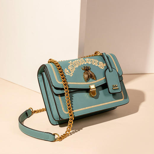 包包女斜挎包时尚蜜蜂箱包包 商品图8