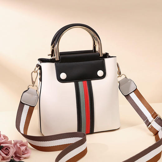 ZM-566新款韩版时尚撞色水桶包网红宽肩斜挎包TZW 商品图2