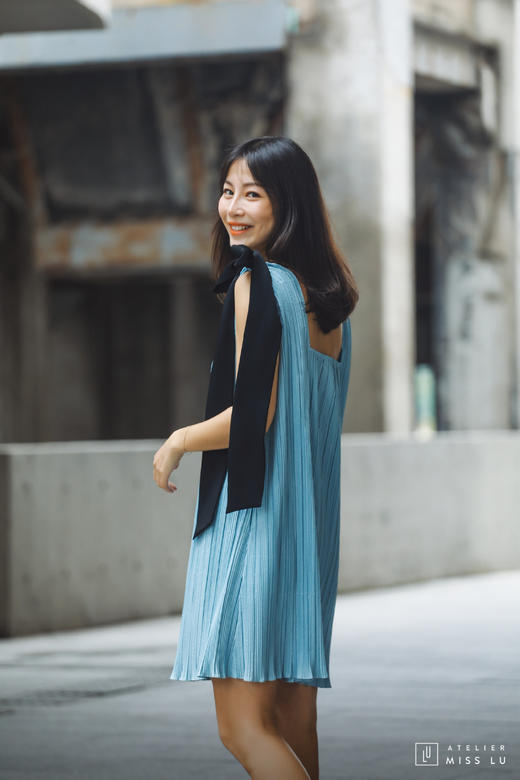 AtelierMissLu / Aria-云雾蓝飘带装饰连身裙 商品图4
