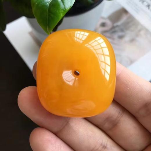 精品天然蜜蜡藏扣满蜜鸡油红艳丽夺目浓郁蜡质形状规整全品无杂裂尺寸