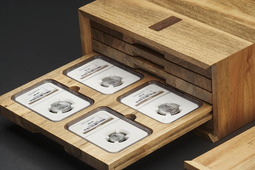 【实木泉匣】香樟木五层评级币实木函(5MP) 商品图3