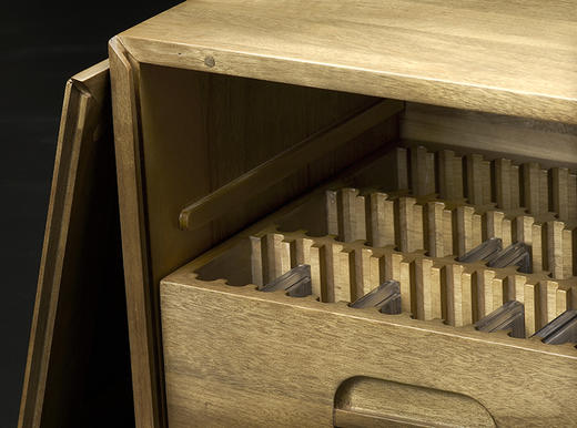 【实木泉匣】90只装PCGSNGC中金通用型评级币樟木箱（90NP） 商品图4