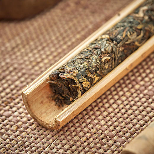 万殊堂香竹茶500年勐库大叶种古树濒临失传的香竹茶