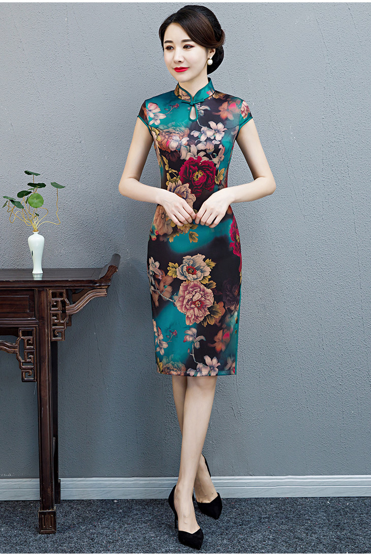 za8106高档丝绸面料修身旗袍