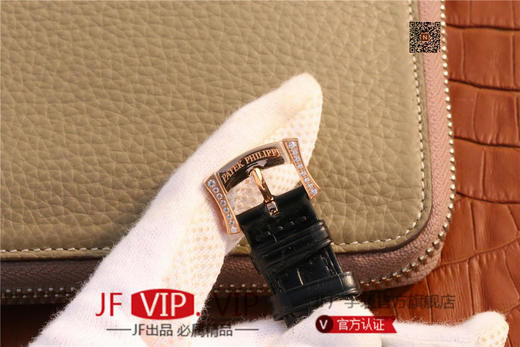 百达翡丽复杂功能系列4968女士手表。海鸥克隆组装215 PS LU手动机械机芯,33.3毫米直径，镶嵌施华洛世奇钻。 商品图7