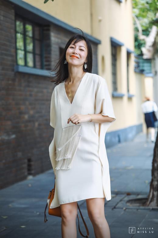AtelierMissLu / Celia-珍珠白蝙蝠袖V领连身裙 商品图7