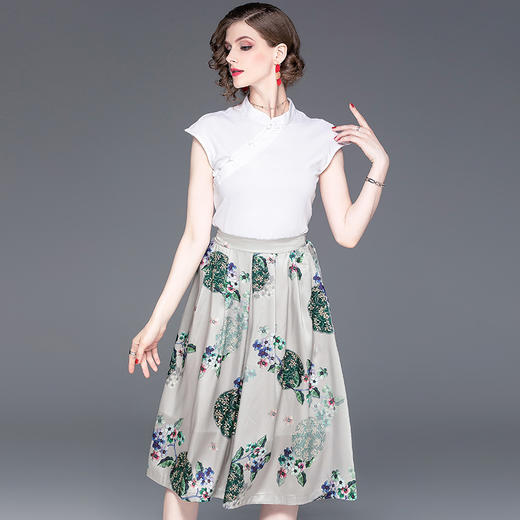 QPE-T906611新款时尚上衣+半身裙两件套套装TZW 商品图1