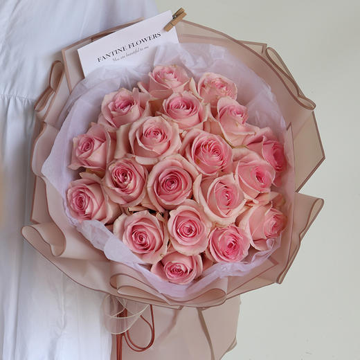 厄瓜多尔进口粉色玫瑰19只"怦然心动