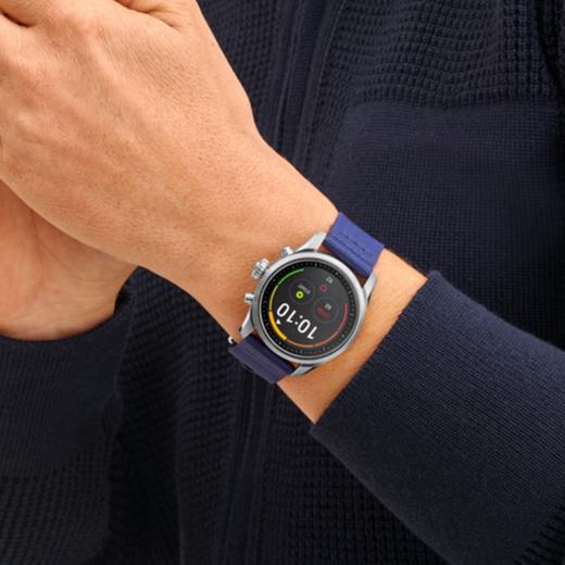 万宝龙 Montblanc 智能腕表SUMMIT 2系列精钢表壳配尼龙表带 U0123853 商品图3