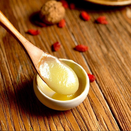 【30岁以上女性必备】‘液体黄金’----悬崖蜂王浆 250克 商品图2