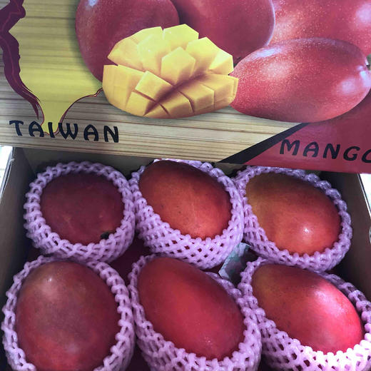 爱文芒，超高颜值，超赞口感，味道浓郁 口感香甜，肉厚核薄，水分超足，唯一一款没有纤维的芒果，非常好吃 商品图11