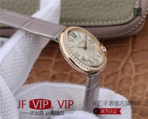 卡地亚BALLON BLANC DE CARTIER系列腕表。这款女士珠宝腕表的最大亮点在于表壳4时位置点缀一颗光华璀璨的钻石 商品图4