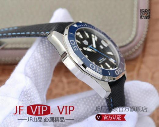 V6豪雅竞潜43mm新品蓝色陶瓷表圈。高通透蓝宝石镜面316L精钢全身抛光～采用经典外尼龙内牛皮表带设计精致折叠扣。2824自动机 商品图5