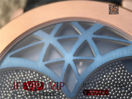 N伯爵ALTIPLANO系列 G0A34175腕表，和原装一样的沙漏自动翻盖，进口石英机芯，43mm直径，蓝宝石镜面，原装表扣，真皮表带，人工蓝宝石，做工精 商品图3