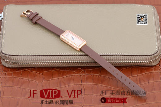 伯爵LIMELIGHT系列G0A39200，原装进口56p石英机芯，表径：15x31毫米，高品质女表。18k电镀玫瑰金表壳，镶衬34颗圆形捷克水钻。 商品图8