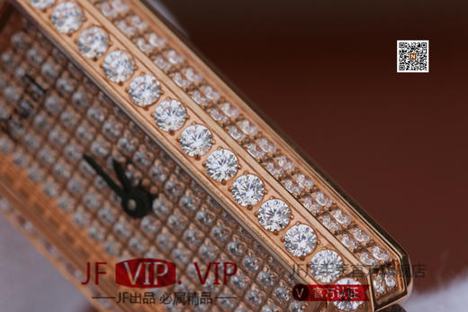 伯爵LIMELIGHT系列G0A39200，原装进口56p石英机芯，表径：15x31毫米，高品质女表。18k电镀玫瑰金表壳，镶衬34颗圆形捷克水钻。 商品图3