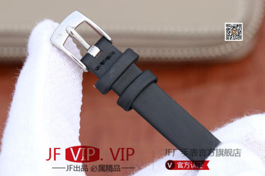 伯爵LIMELIGHT系列G0A39200，原装进口56p石英机芯，表径：15x31毫米，高品质女表。18k电镀玫瑰金表壳，镶衬34颗圆形捷克水钻。 商品图7