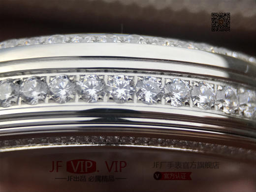 N伯爵高级珠宝陀飞轮、品牌举世闻名的超薄机芯技术与超凡珠宝工艺完美结合，再次突破超薄珠宝陀飞轮极限，让梦想变成闪耀现实。 商品图14
