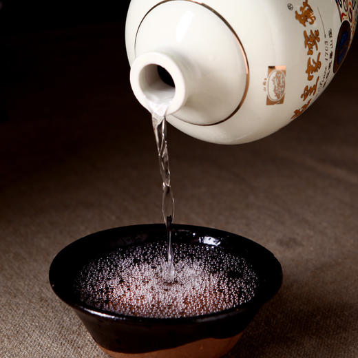 【酒厂直营】山庄皇家窖藏 彩瓷 38度浓香型白酒 450ml  单瓶装 商品图3