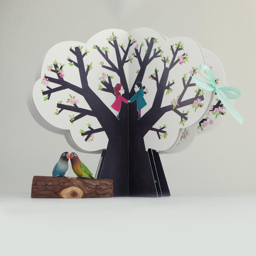 四季树（亲近自然的树形绘本 送给孩子的成长礼物 独具创意的艺术设计 家庭风尚的完美呈现） 商品图2
