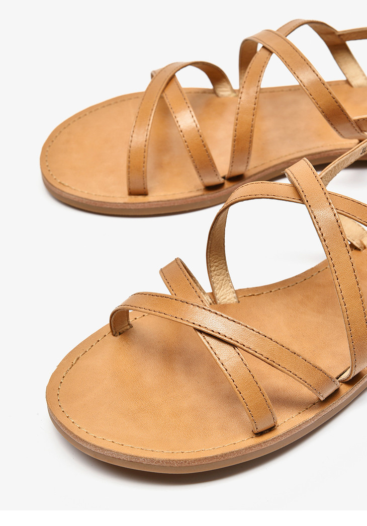 ym 32132平底交叉带罗马凉鞋度假沙滩凉鞋复古