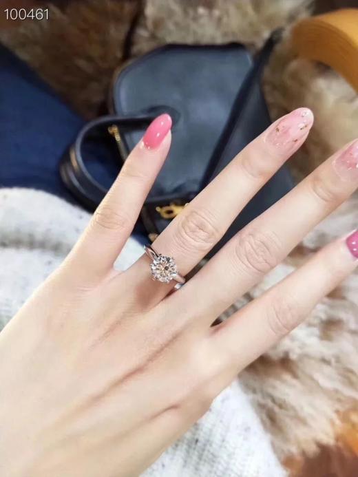 执子之手挚爱一生t芙妮全套永生花礼盒装钻戒经典六爪星光皇后的碰撞