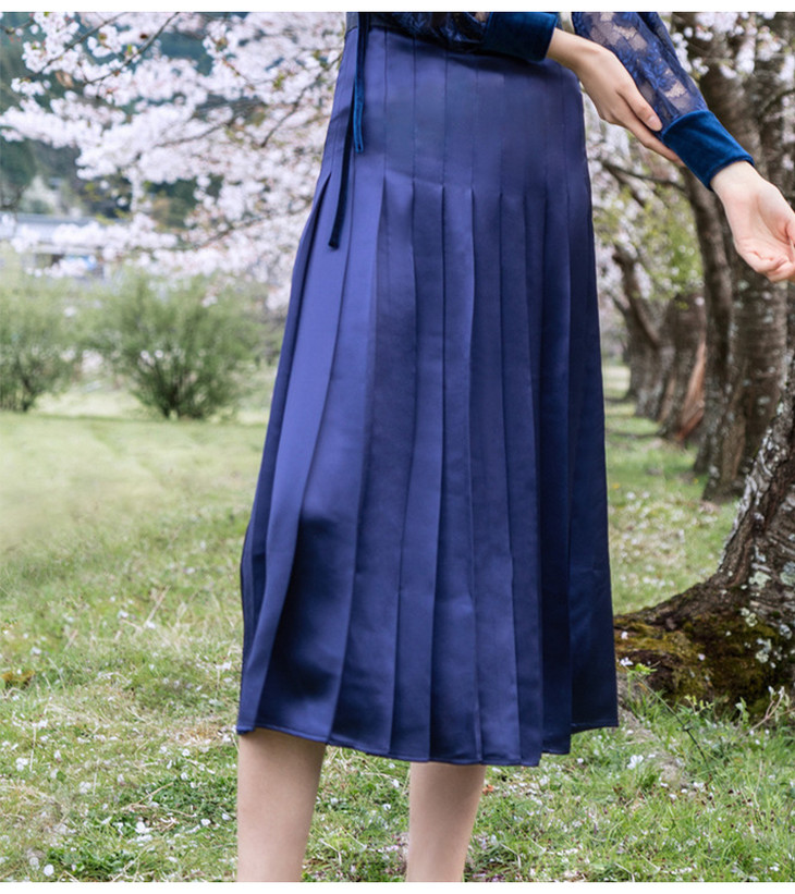 林栖设计小店秋季女装新品深蓝色中腰百褶半身裙复古气质中长裙子