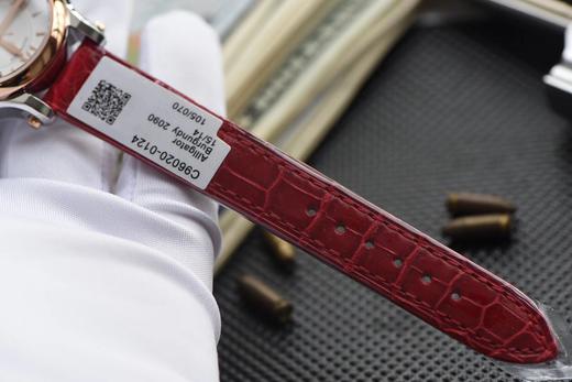 钻.石happy diamonds系列,型号:278573 款式:自动机械,30毫米,女士