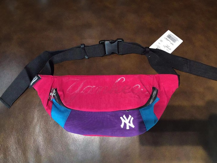 mlb洋基队新款户外休闲男女通用胸包ny腰包