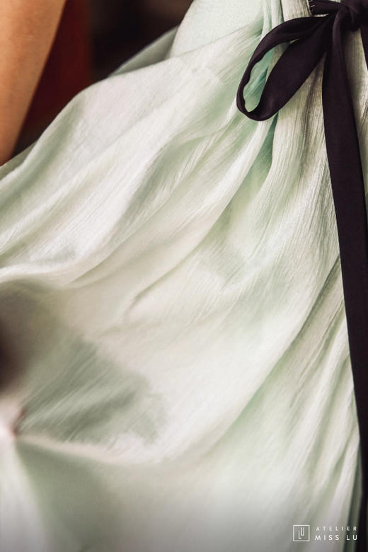 AtelierMissLu / Janel-白色一字斜肩针织上衣 商品图7