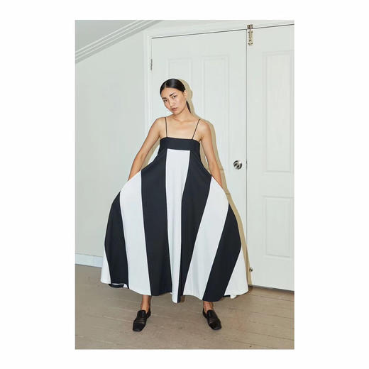 ETHOR | Black & White Long Dress [细肩带连衣裙] 商品图4
