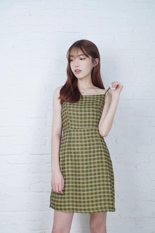 小清新格子小吊带甜美可人连衣裙返场服饰
