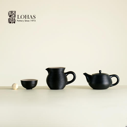 【LOHAS陆宝 禅风黑尊爵茶礼】茶具礼盒套装 茶礼陶瓷茶具送礼自用高端功夫茶具套组当代人文美学茶壶茶杯茶盘 整套茶组茶礼品 功夫茶具 伴手礼一壶六杯茶盘【台湾陆宝】 商品图6