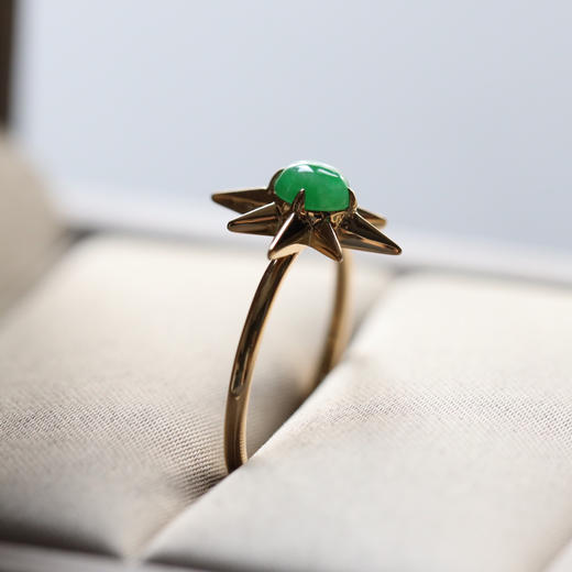 冰种阳绿翡翠八芒星戒指18k黄金镶嵌 商品图4