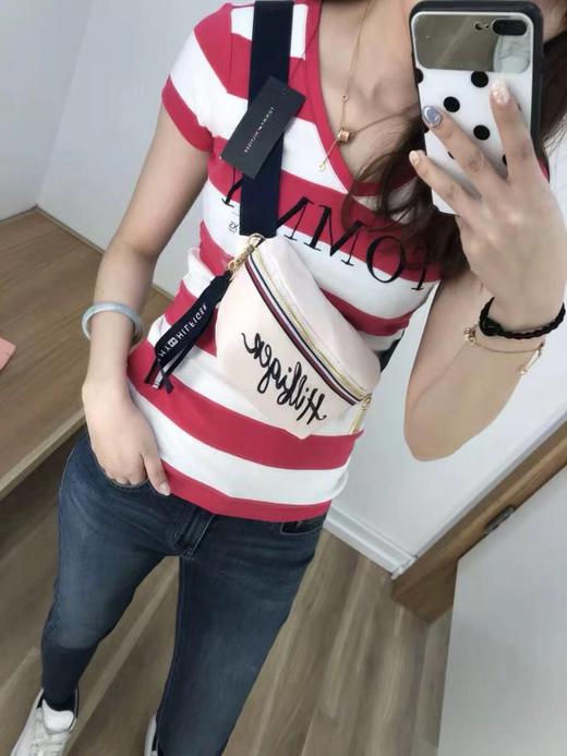 国内现货   Tommy Hilfiger/汤米女款短袖 V领休闲气质t恤 商品图3
