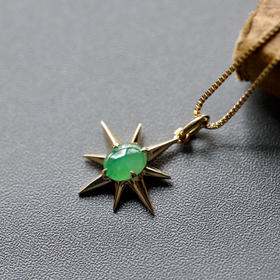 高冰种阳绿翡翠八芒星吊坠18k金镶嵌