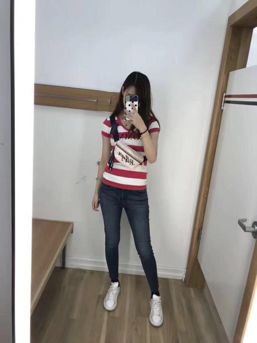 国内现货   Tommy Hilfiger/汤米女款短袖 V领休闲气质t恤 商品图2