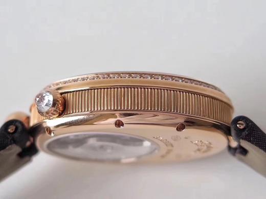 ZF宝玑那不勒斯皇后系列惊艳登场，修正之前版本的所有不足，以鹅蛋造型，搭配绢丝表带，体态高贵典雅，尽显女王风范！ 商品图7