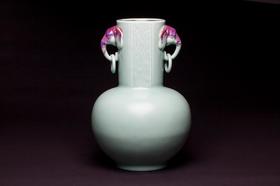 活环象耳瓶  刘立制