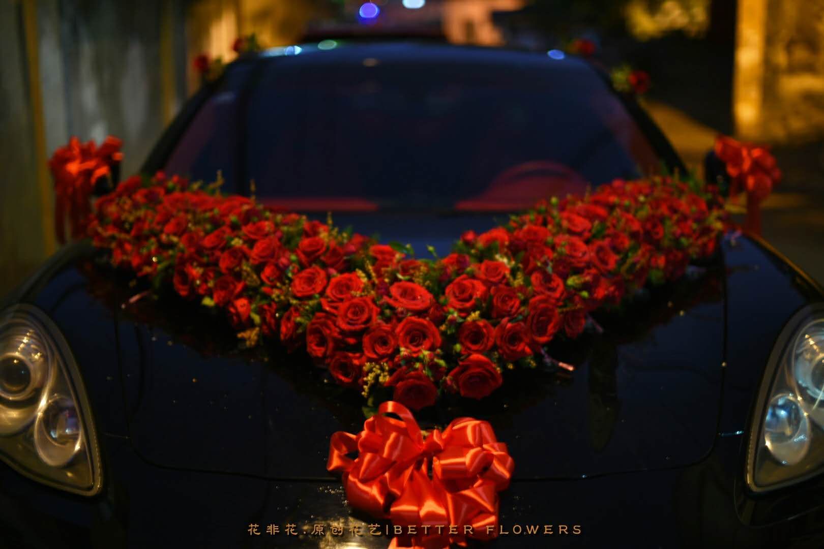 红色系天作之合v型花车