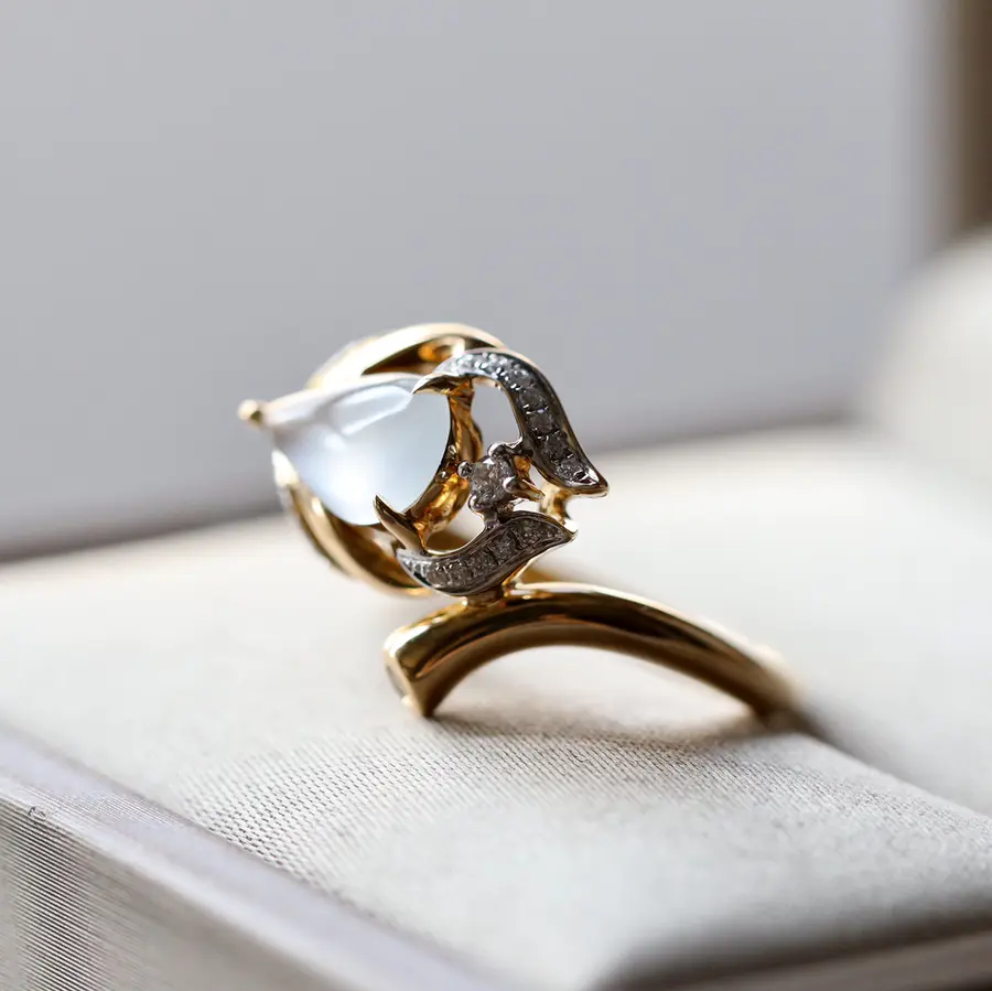 玻璃种翡翠水滴戒指设计师款羽毛18k黄金钻石镶嵌