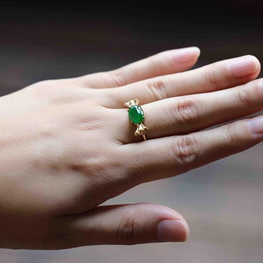 冰种阳绿翡翠糖果戒指设计师款18k黄金镶嵌 商品图9