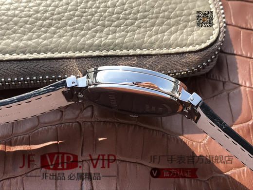 宝格丽创意珠宝系列102571 LU40C6SSPGLD。40mm中性腕表，男士女士兼顾。 商品图5