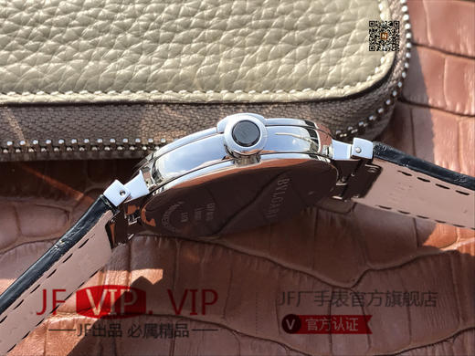 宝格丽创意珠宝系列102571 LU40C6SSPGLD。40mm中性腕表，男士女士兼顾。 商品图4