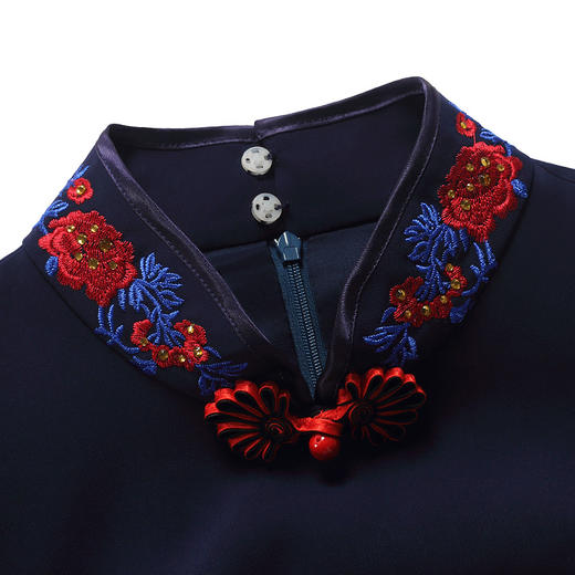 DLQ-A1803新款高端中长款圆襟优雅绣花旗袍连衣裙 商品图3