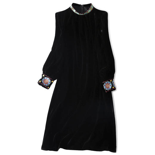 YXF-Y8383新款立领欧洲宫廷绣花灯笼袖纯色真丝丝绒连衣裙 商品图4