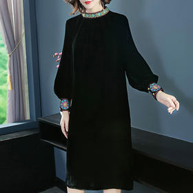 YXF-Y8383新款立领欧洲宫廷绣花灯笼袖纯色真丝丝绒连衣裙